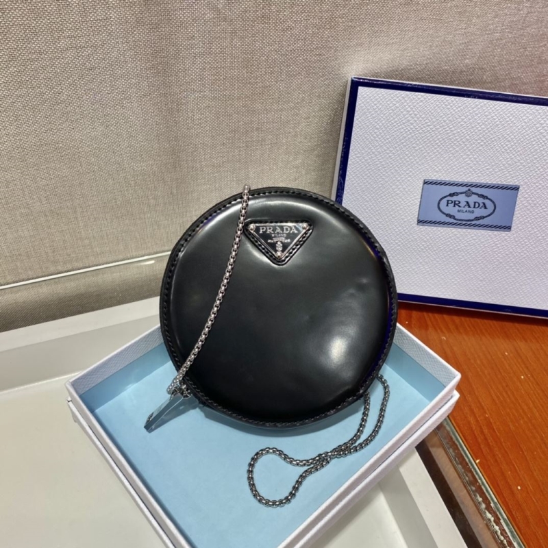 Pra*a round bags